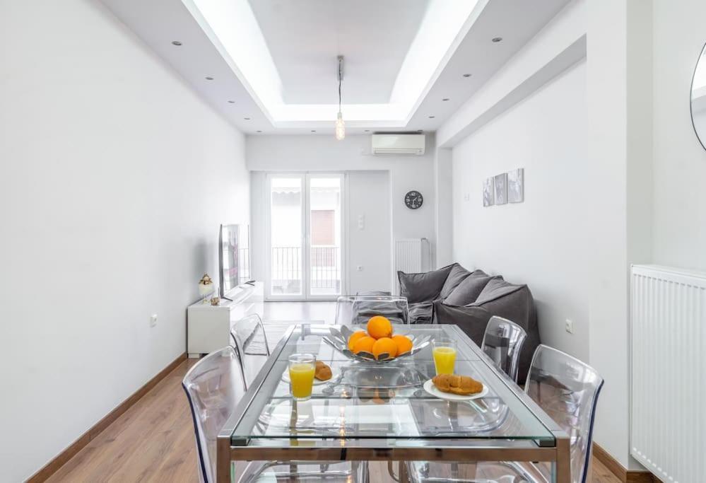 Modernised Athenian Apartment /W 2Br & 2Ba Esterno foto
