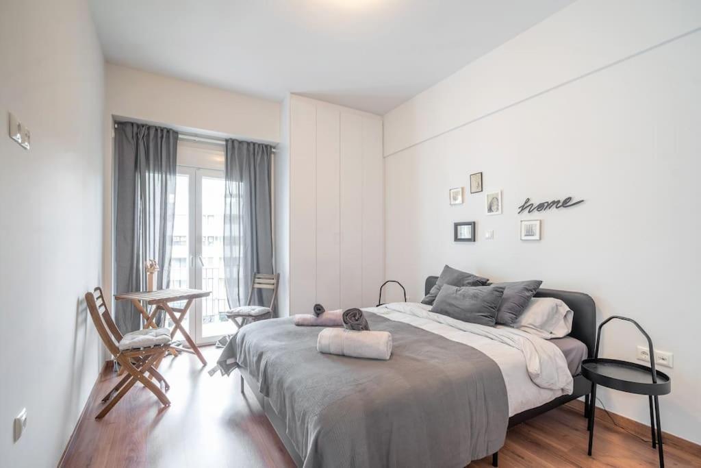 Modernised Athenian Apartment /W 2Br & 2Ba Esterno foto