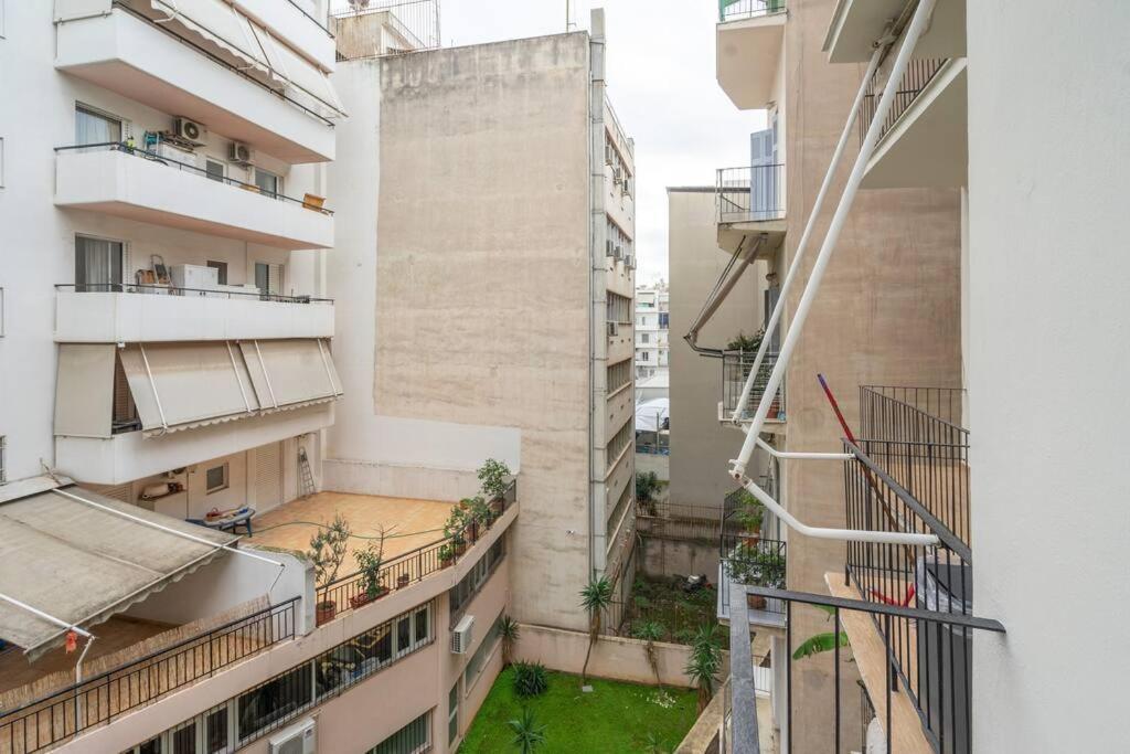Modernised Athenian Apartment /W 2Br & 2Ba Esterno foto